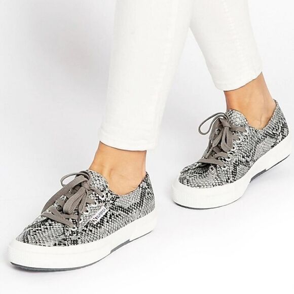 Superga Snakeskin Leather Fashion Sneakers Size 9.5 - Picture 1 of 8